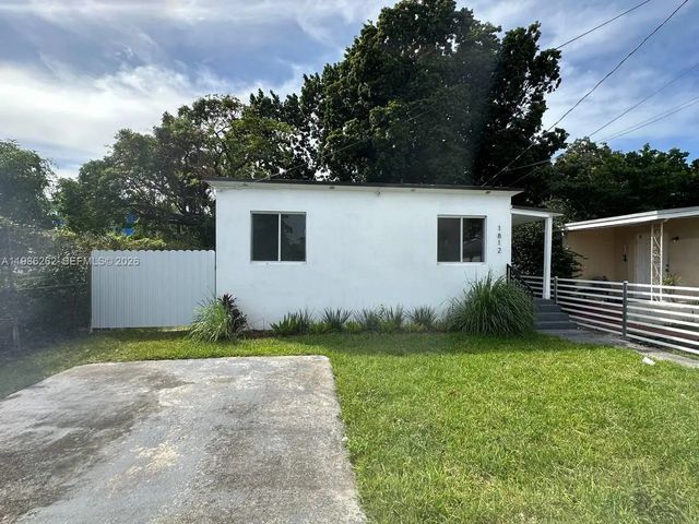 4 of 65 - 1812 Nw 64th Street, Miami, FL