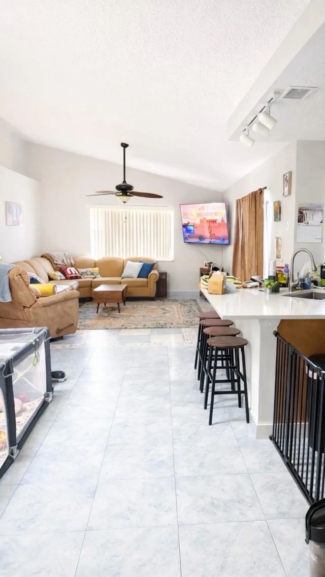 2 of 11 - 901 Sw Gaitor Avenue, Port St. Lucie, FL