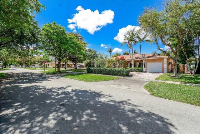 3 of 44 - 1800 Miami Springs Avenue, Miami Springs, FL