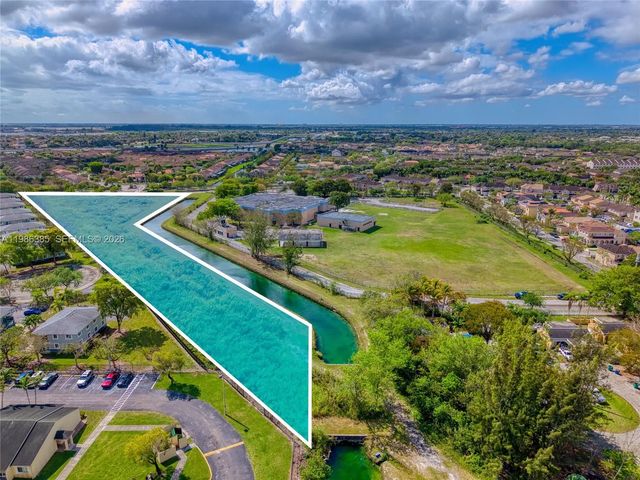 3 of 12 - 139xx Sw 272 Street, Naranja, FL