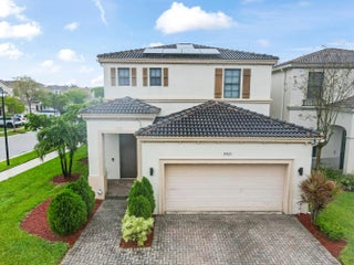 Photo of Listing #B26004742