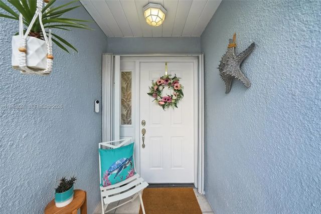 2 of 35 - 677 Se 22nd Drive, Homestead, FL