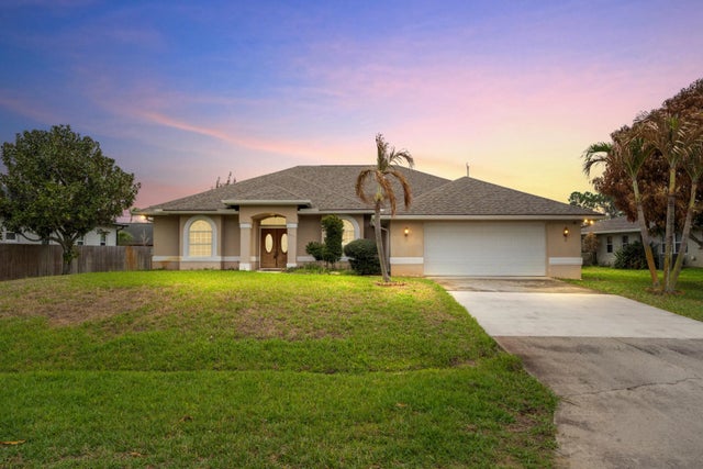 Photo of Listing #B26005670