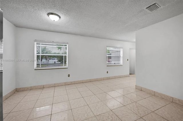 5 of 30 - 210 E 59th Street, Hialeah, FL