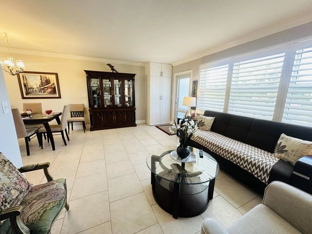 4 of 64 - 310 Grantham A, Deerfield Beach, FL