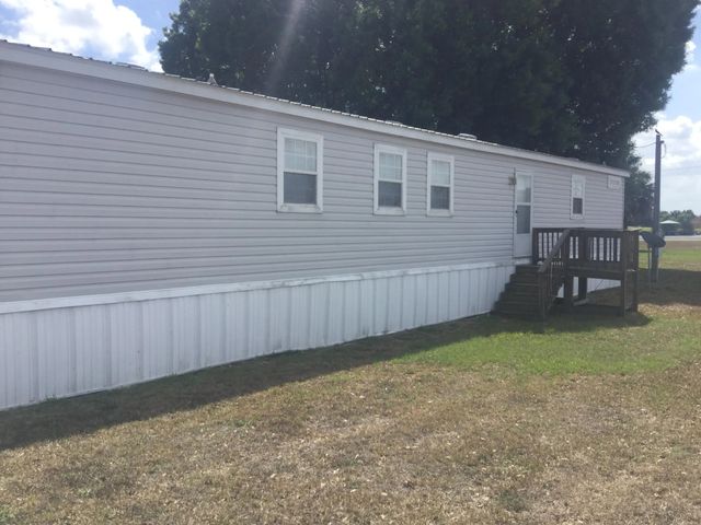 1753 West Avenue, Moore Haven