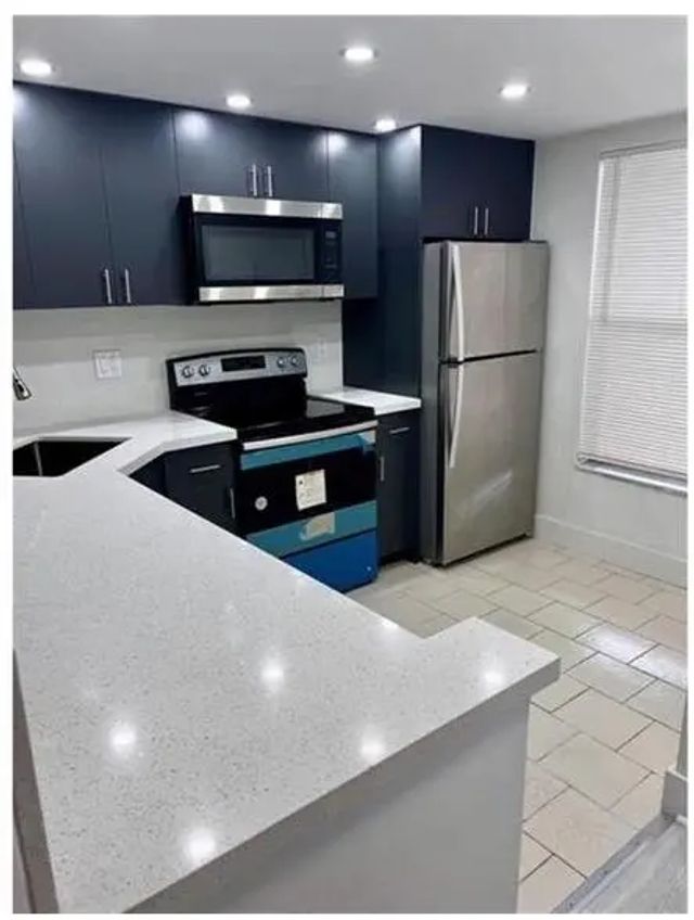 N/A, Tamarac