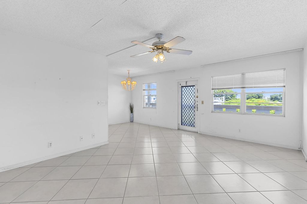 4096 Westbury H  #4096, Deerfield Beach