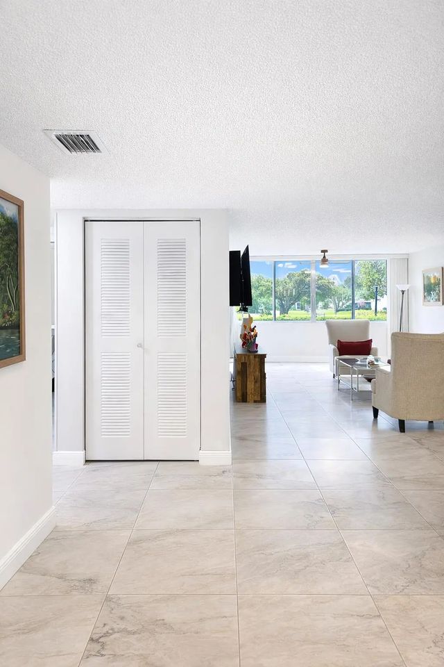 5 of 47 - 6698 N 10th Avenue N #116, Lake Worth, FL