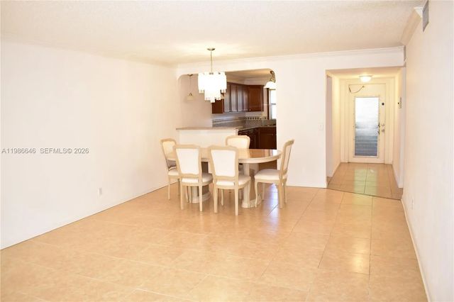 4 of 29 - 9561 Sunrise Lakes Boulevard #106, Sunrise, FL