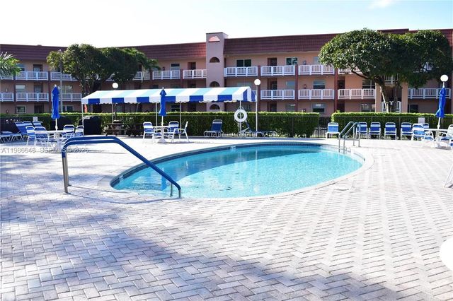 5 of 29 - 9561 Sunrise Lakes Boulevard #106, Sunrise, FL
