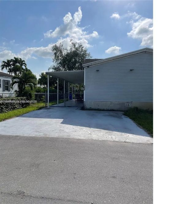19800 Sw 180 Th Avenue #lot 588, Miami