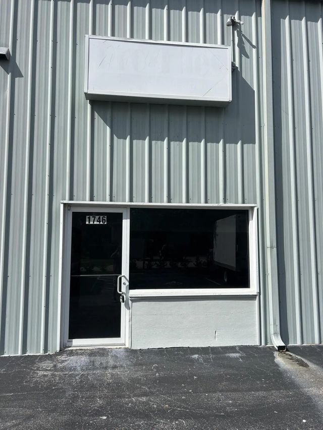 1746 Sw Biltmore Street #1746, 