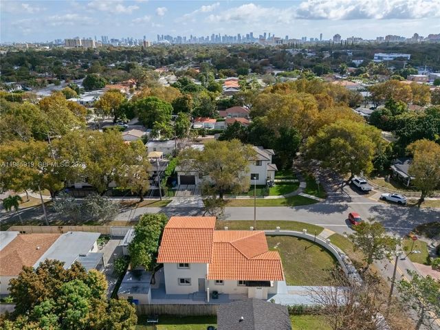 5251 Sw 6th Street, Miami
