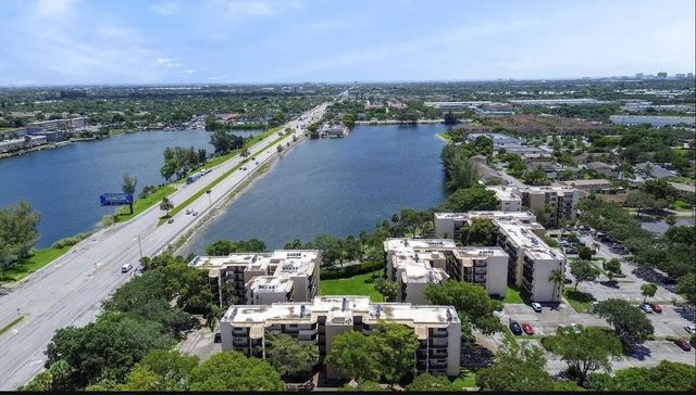 3550 Blue Lake Drive #404, Pompano Beach