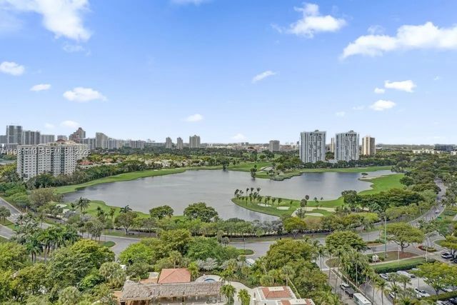 20281 E Country Club Drive #1703, Aventura
