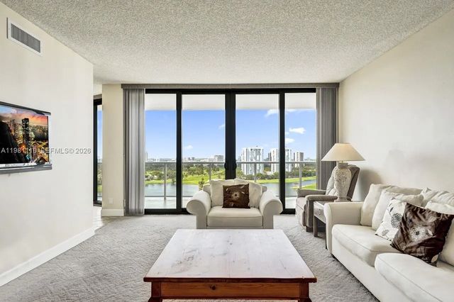 4 of 66 - 20281 E Country Club Drive #1703, Aventura, FL