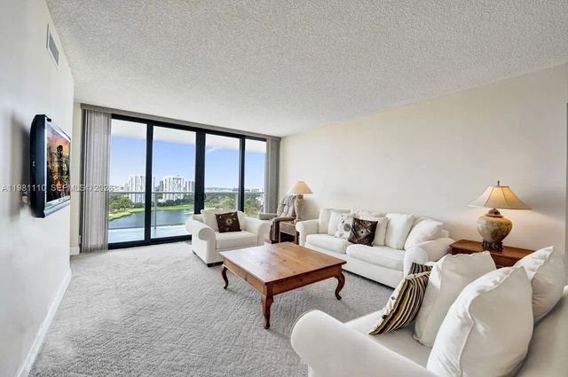 5 of 66 - 20281 E Country Club Drive #1703, Aventura, FL