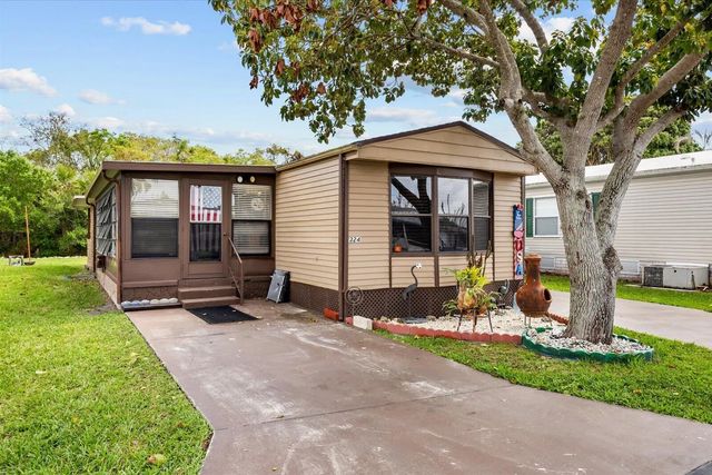 4 of 39 - 324 Mockingbird Avenue, Fort Pierce, FL