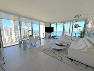 Photo of Listing #B26005410