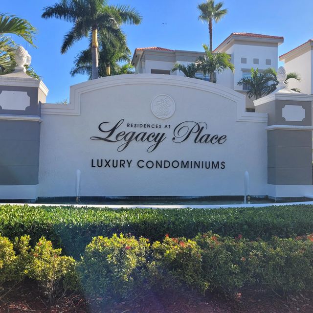 11010 Legacy Drive #301, Palm Beach Gardens