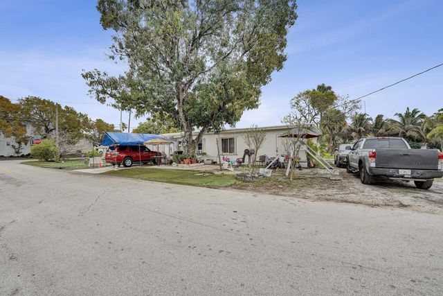 4 of 15 - 630 Nw 15th Avenue, Pompano Beach, FL