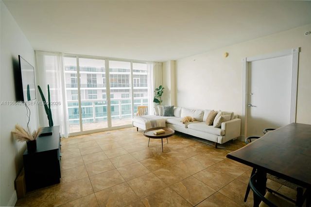 4 of 32 - 1800 N Bayshore Drive #1412, Miami, FL