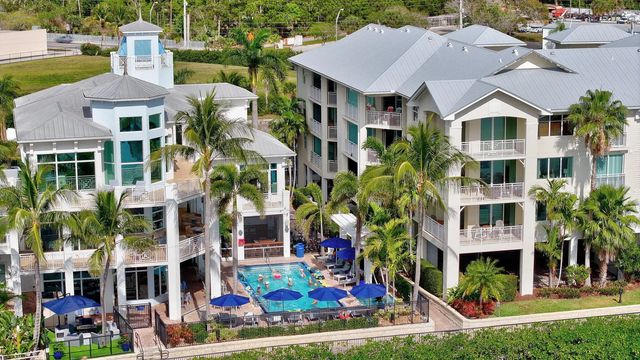 975 Nw Flagler Avenue #407, Stuart