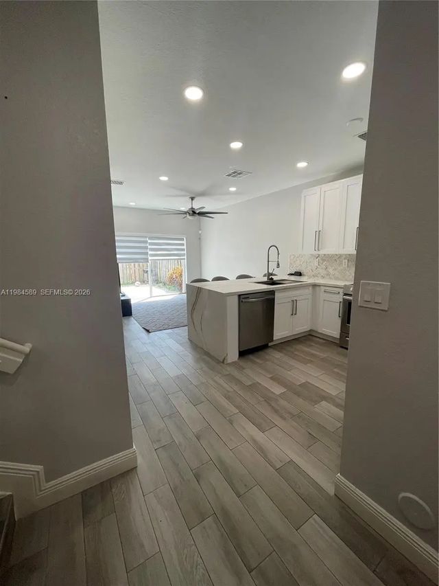 4 of 41 - 8900 Sw 226th Terrace, Cutler Bay, FL