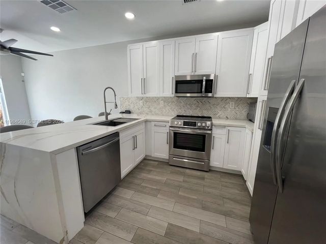 5 of 41 - 8900 Sw 226th Terrace, Cutler Bay, FL