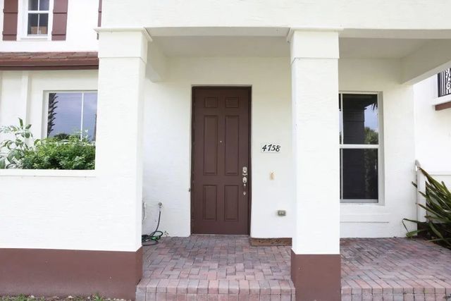 2 of 27 - 4758 Sierra Lane, Coconut Creek, FL