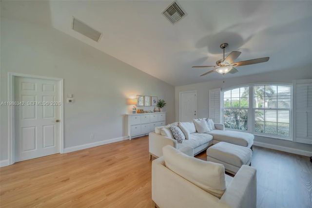 3 of 32 - 2847 Sw 26th Place, Cape Coral, FL