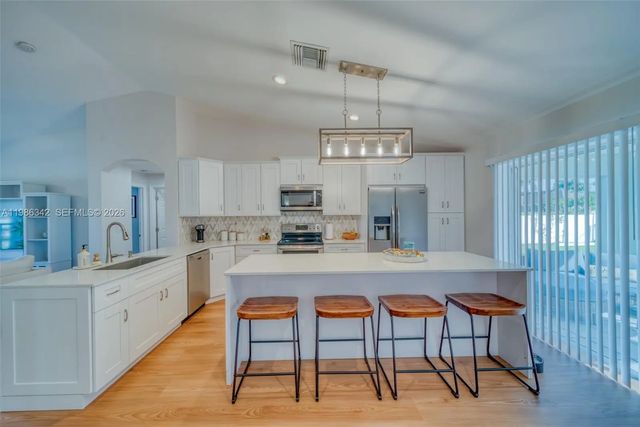 5 of 32 - 2847 Sw 26th Place, Cape Coral, FL