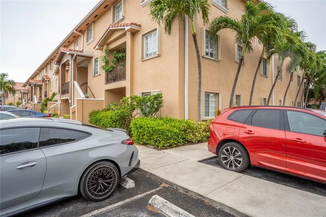 2 of 37 - 17425 Nw 75th Place #101, Hialeah, FL
