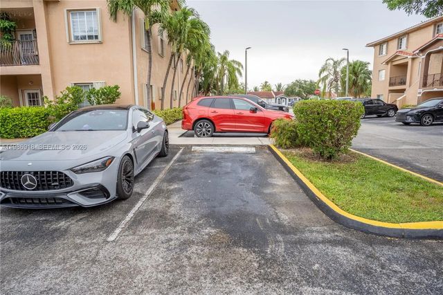 5 of 37 - 17425 Nw 75th Place #101, Hialeah, FL