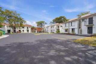 Photo of Listing #B26005331