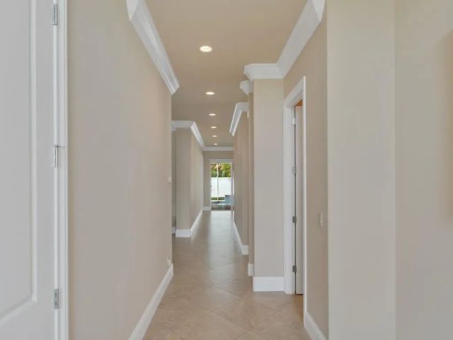 3 of 37 - 445 Wingate Terrace Sw, Vero Beach, FL