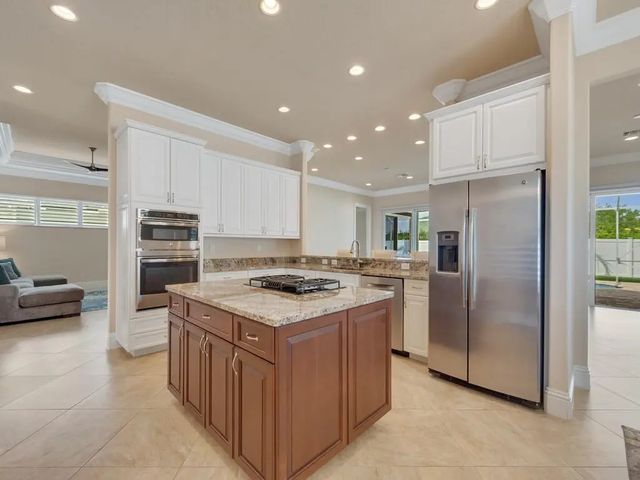 5 of 37 - 445 Wingate Terrace Sw, Vero Beach, FL