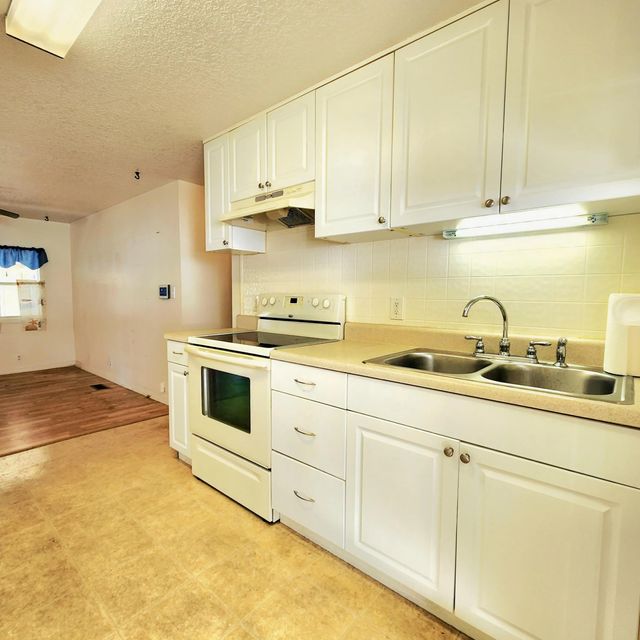 5 of 55 - 9 Margarita Lane, Port St. Lucie, FL
