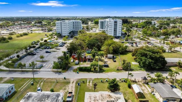 5 of 15 - 11870 Sw 214th Street, Miami, FL