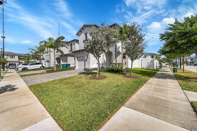 2 of 38 - 20357 Nw 4th Path, Miami Gardens, FL