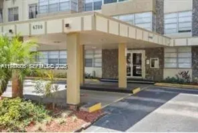 2 of 22 - 6700 Cypress Road #409, Plantation, FL