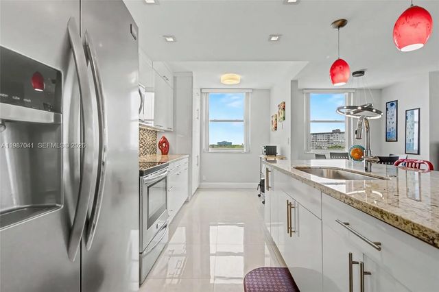 2 of 46 - 4330 Hillcrest Drive #619, Hollywood, FL