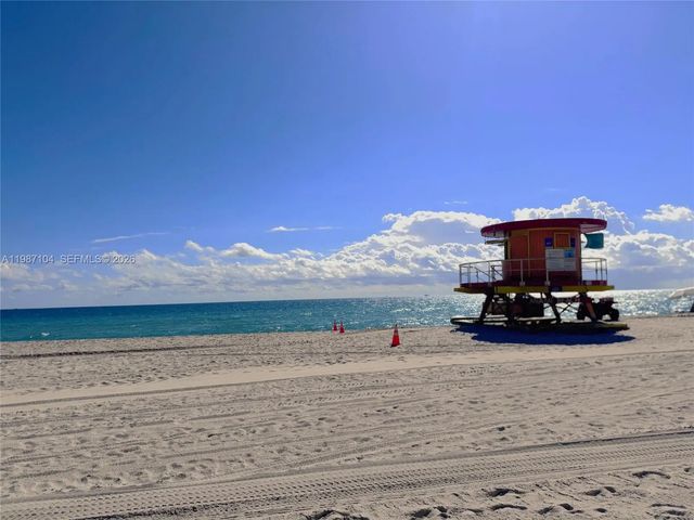 6061 Collins Avenue #12d, Miami Beach