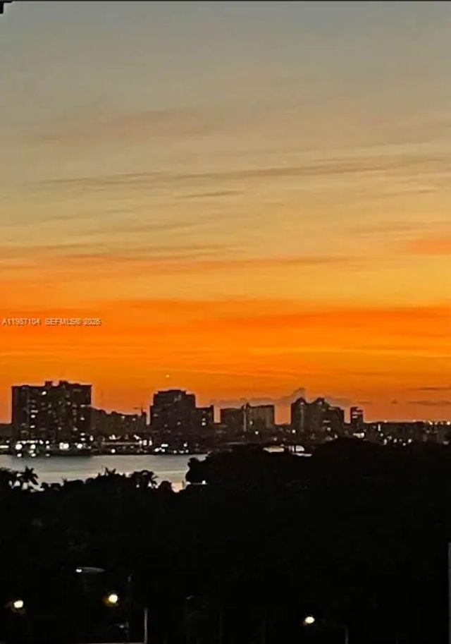 4 of 54 - 6061 Collins Avenue #12d, Miami Beach, FL