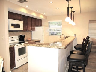 Photo of Listing #B26005233