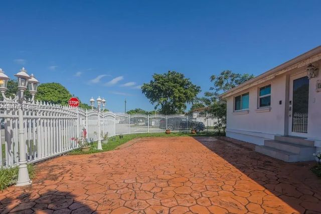 2 of 36 - 3495 W 2nd Avenue, Hialeah, FL