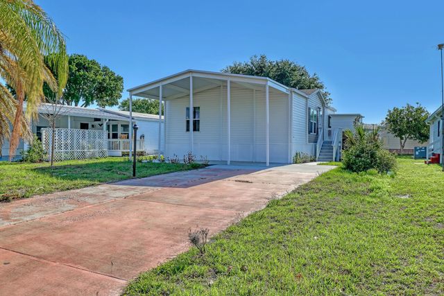 2 of 31 - 1479 Barefoot Circle, Sebastian, FL
