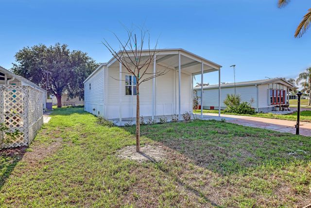 4 of 31 - 1479 Barefoot Circle, Sebastian, FL