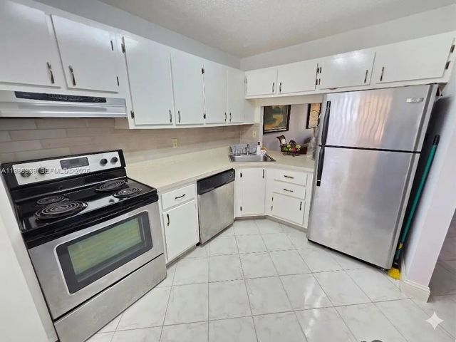 4 of 11 - 1751 Nw 75th Avenue #313, Plantation, FL
